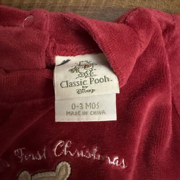 Classic Pooh Size 0-3 Months Red Velour Jumpsuit Baby's First Christmas - Picture 3 of 6